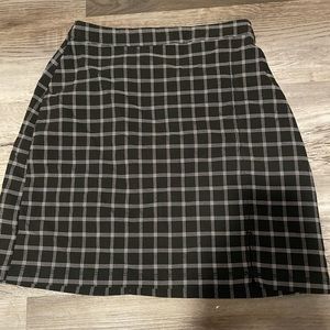 Hollister black and white slip skirt XS